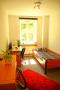 Dein Zimmer mit Blick zum Fenster