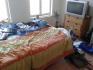 Bett, Kommode, TV