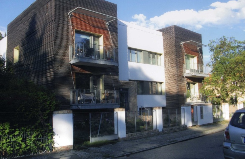 Straßenseitige Fassade