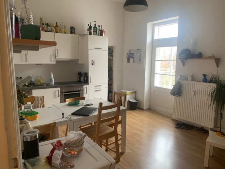 Küche & Wohnzimmer
