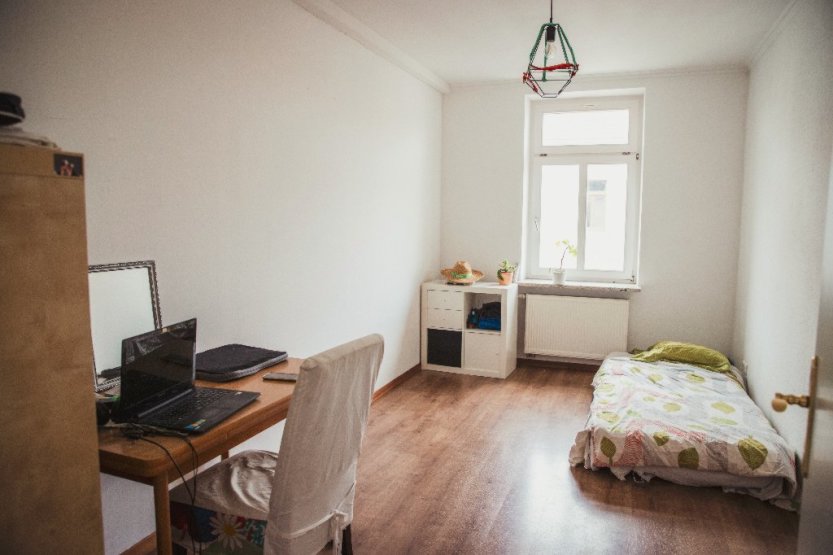 freies zimmer (unmöbliert)