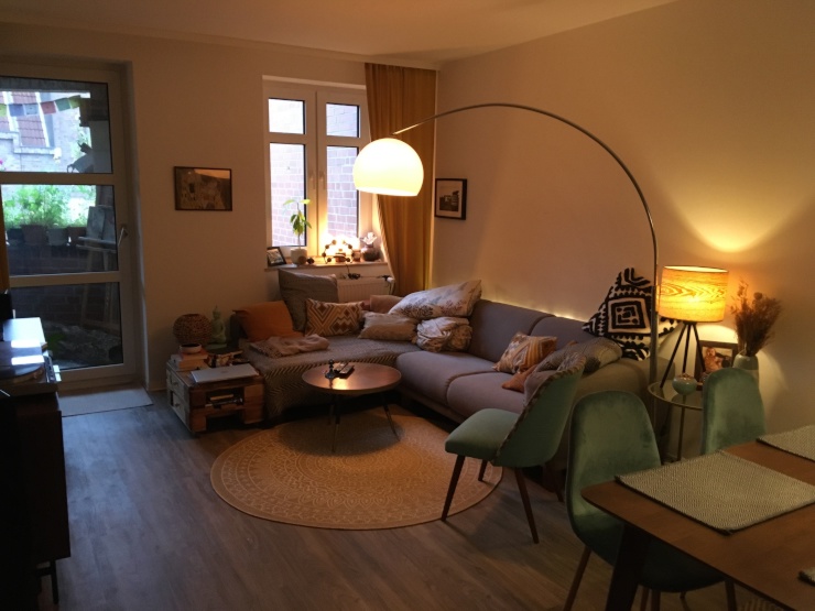Wohnzimmer (Schlafzimmer mit TV)