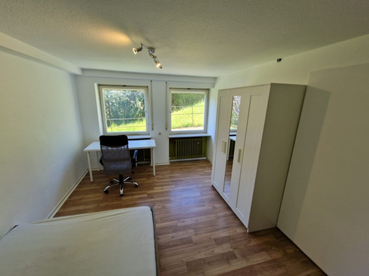 das angebotene Zimmer