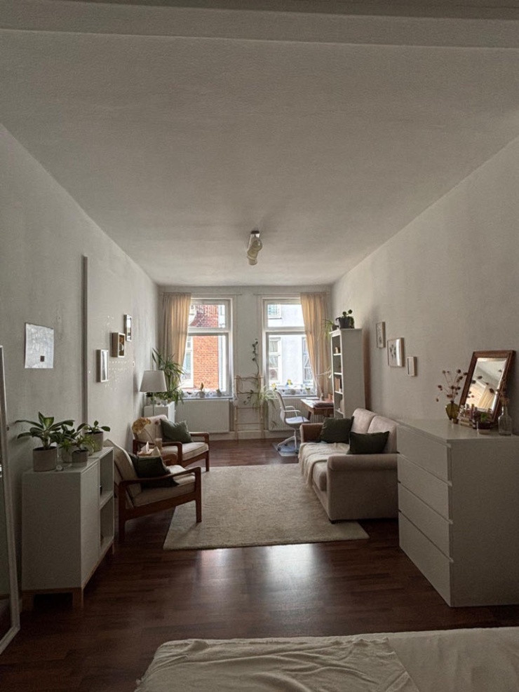 Dein neues Zimmer mit Blick zur Hüxstraße :)