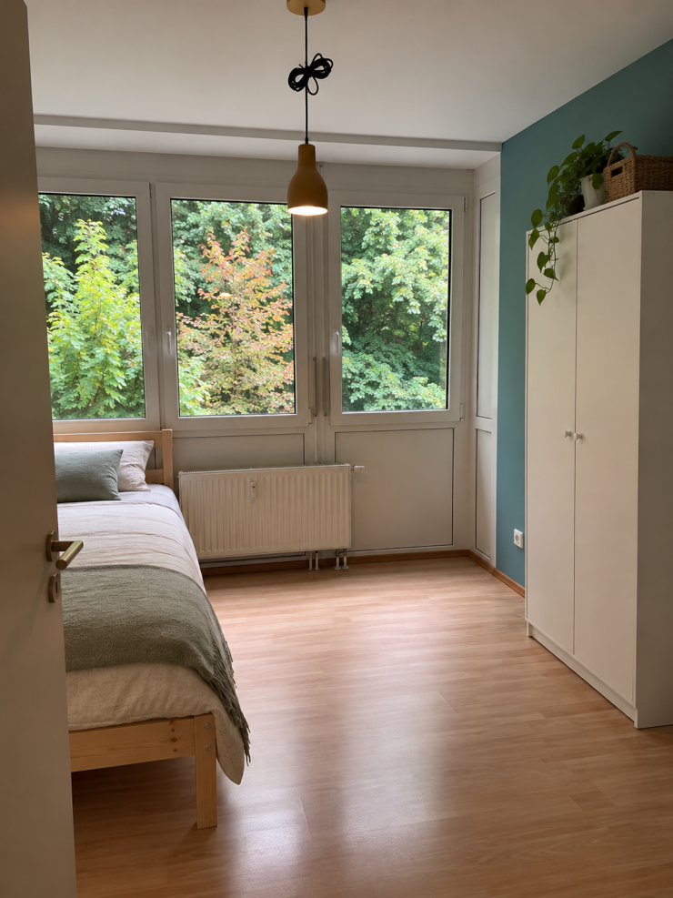 Zimmer mit Blick ins Grüne