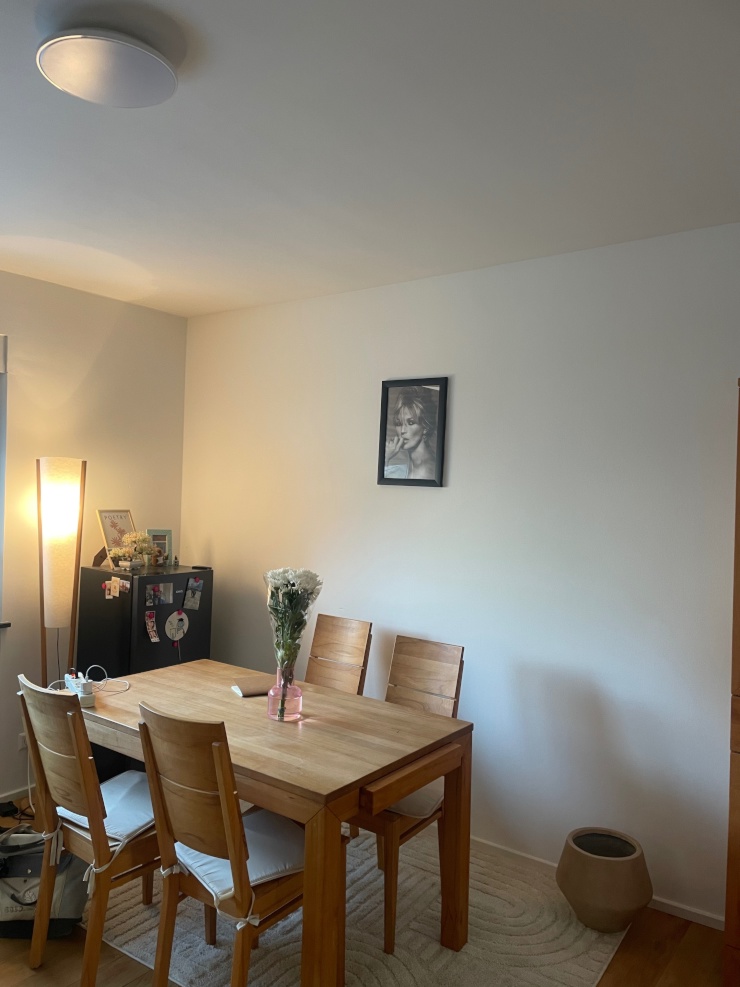 Küche und Wohnzimmer