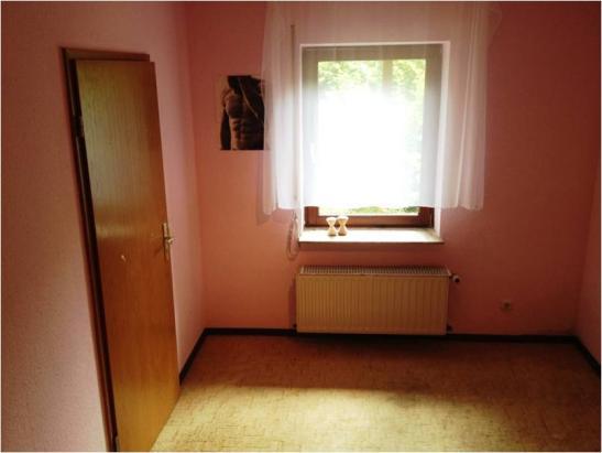 Anzeigenbild: Möbliertes 13m² Zimmer in 3-ZiKDB Wohnung