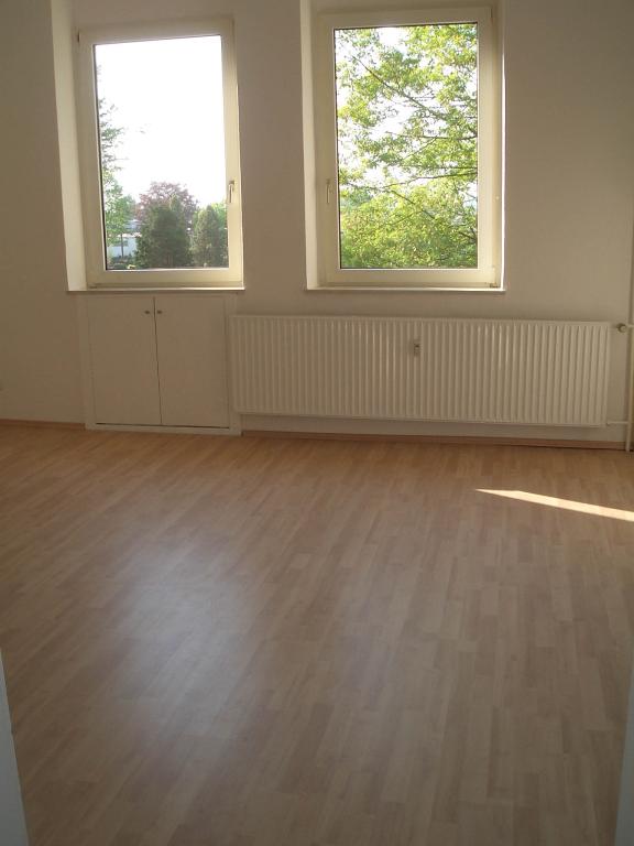 Helle 3-Zimmer-Wohnung mit Balkon (74 qm) in Uni- und Stadtzentrum-Nähe. – Blumenfeldstr. 13, 44795 Bochum Weitmar – Vorschaubild 2