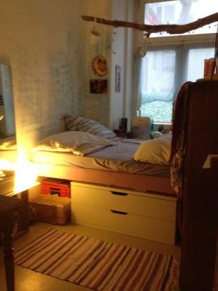 Beste lage: zwischen kottbusser tor und oranienstraÃe wg zimmer ... Podestbett