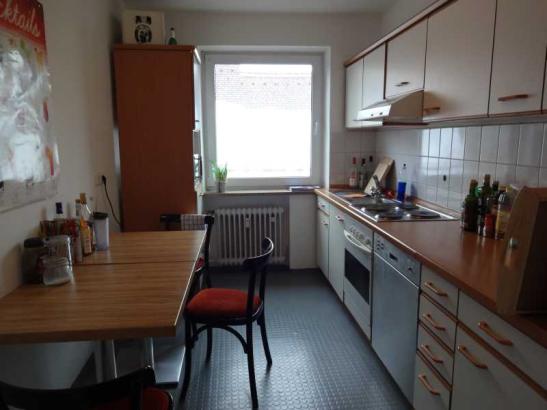 Schönes Zimmer in WG (Nähe BMW) alles inkl!!!