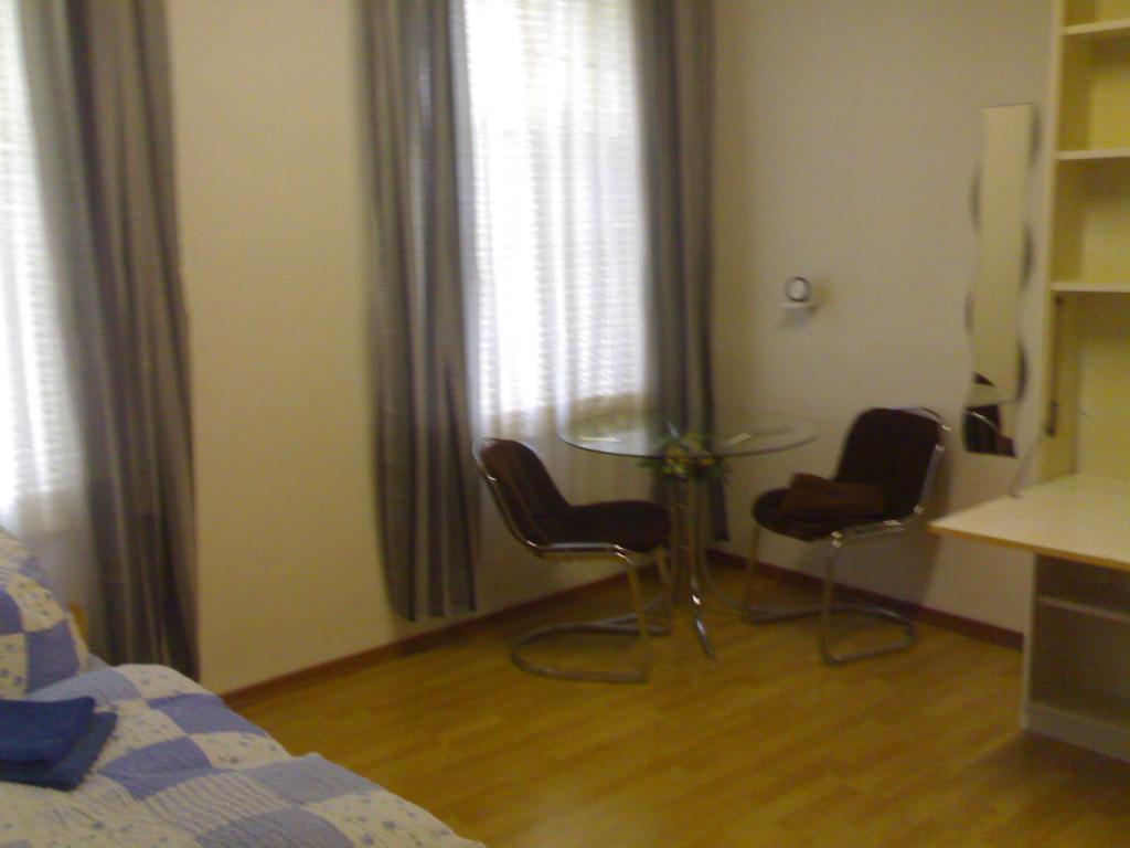 (77-0) ab sofort/1 Wohnung 2 Zimmer Kü, Bad für 2 Personen/möbliert, Garten – Ringenstraße, 51067 Köln Holweide – Vorschaubild 10