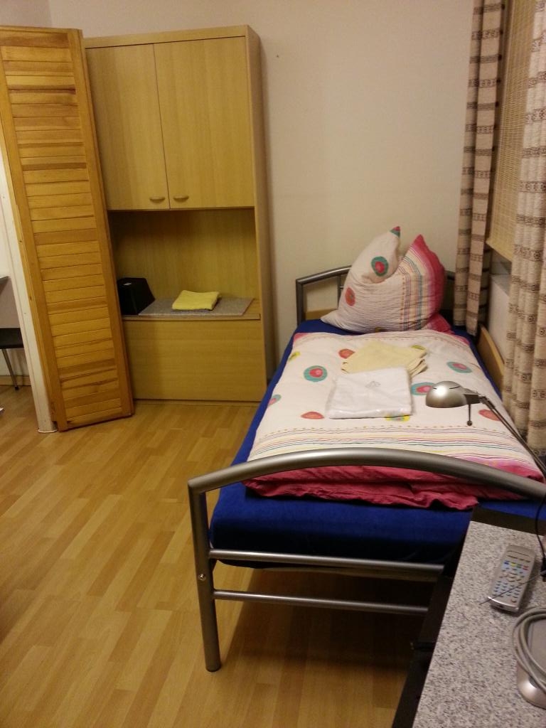(77-0) ab sofort/1 Wohnung 2 Zimmer Kü, Bad für 2 Personen/möbliert, Garten – Ringenstraße, 51067 Köln Holweide – Vorschaubild 5