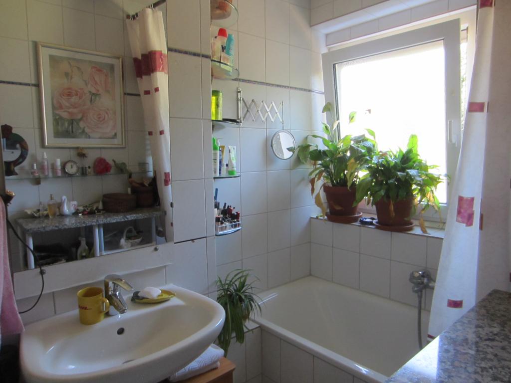WG-Zimmer Erlangen-Süd Hans-Geiger-Straße 47 - Bad