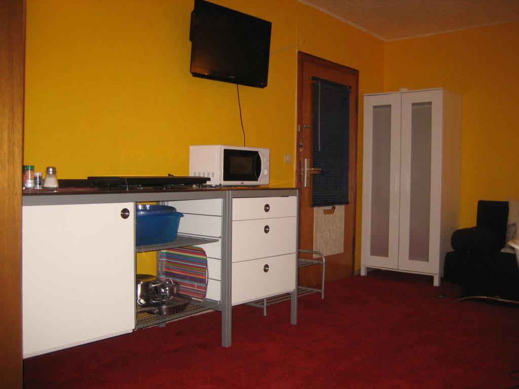 Habitación en WG Wolfsburg - Neuhaus Raumeholz 2 - Dein Zimmer 2 Küche