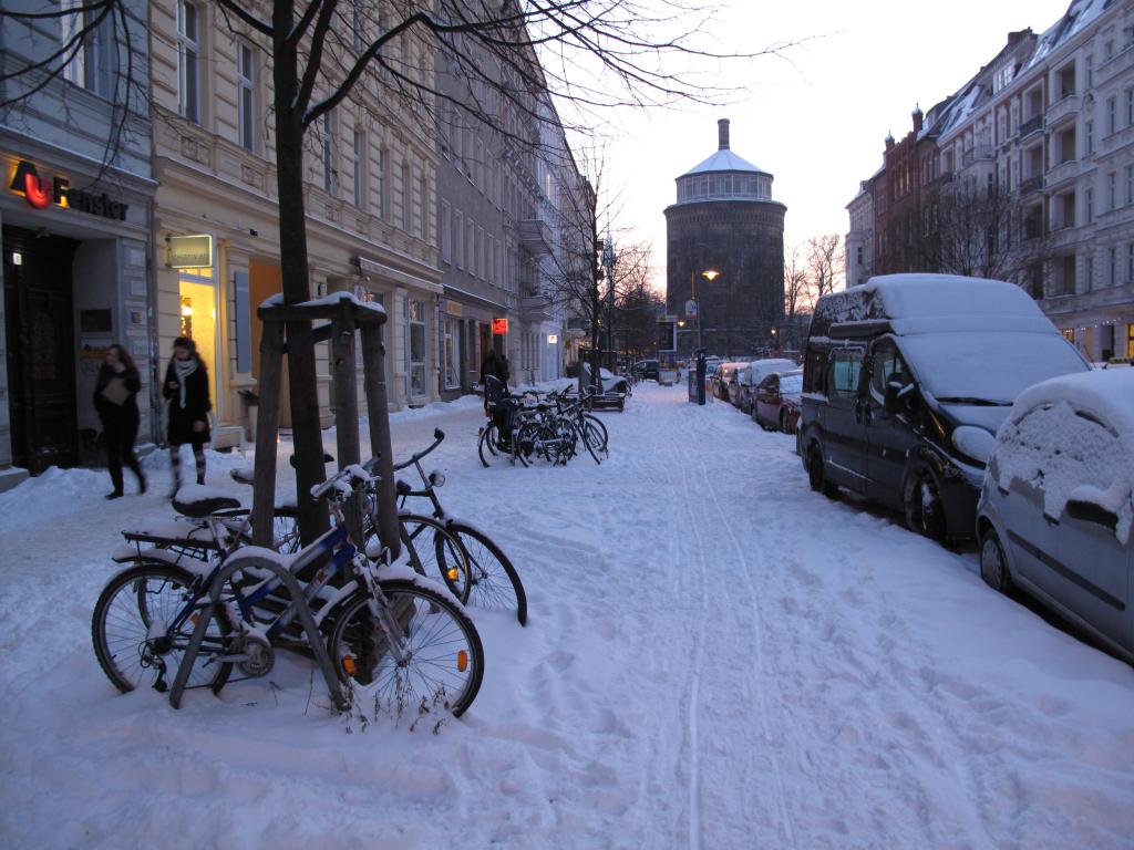 helles schönes 24 qm Zimmer in schöner 125 qm Wohnung – Foto 4