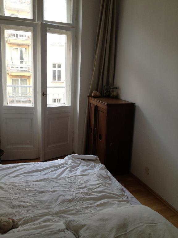 Beautiful Studio Apartment in central Friedrichshain: bright, quiet, 2 balconies, bath tub - Extension optional! – Mainzer Straße, 10247 Berlin Friedrichshain – Vorschaubild 4