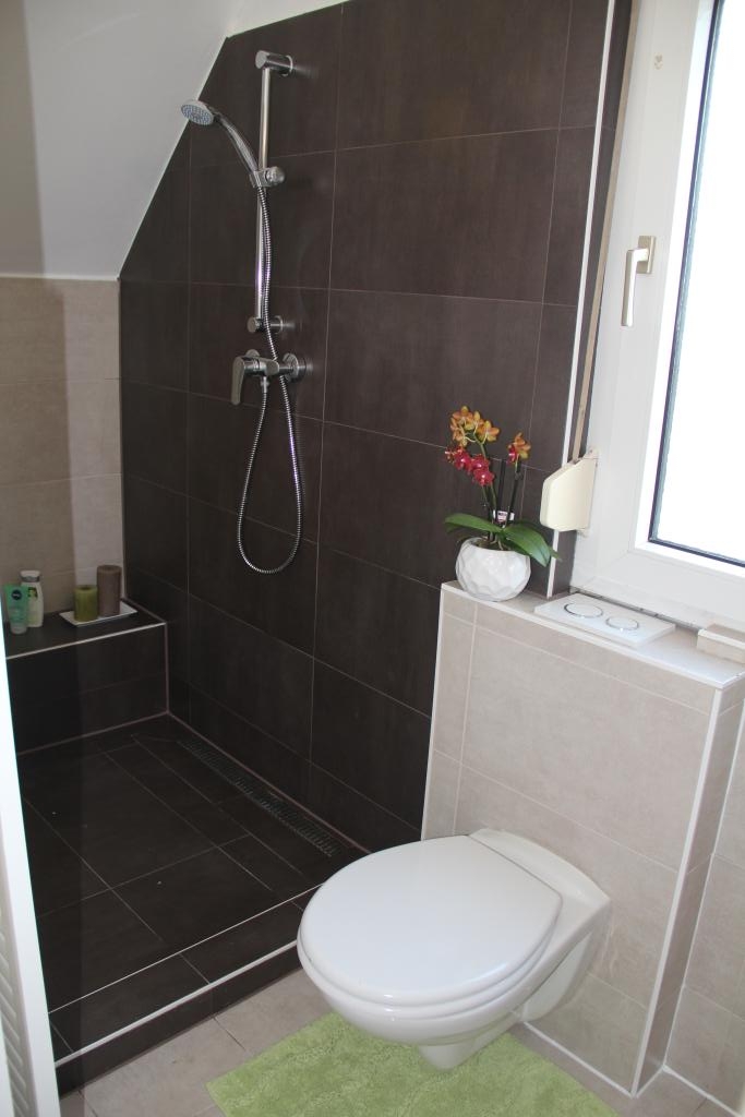 Habitación en WG Untertürkheim Silvrettastr.46 - BAD/WC