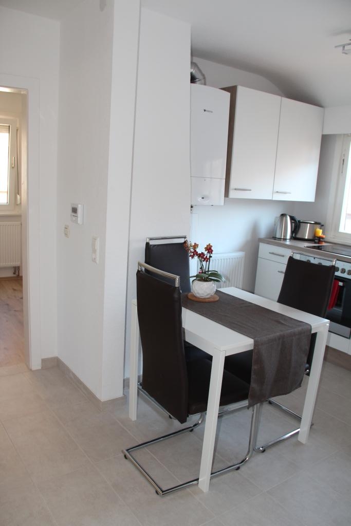 Habitación en WG Untertürkheim Silvrettastr.46 - Esstisch
