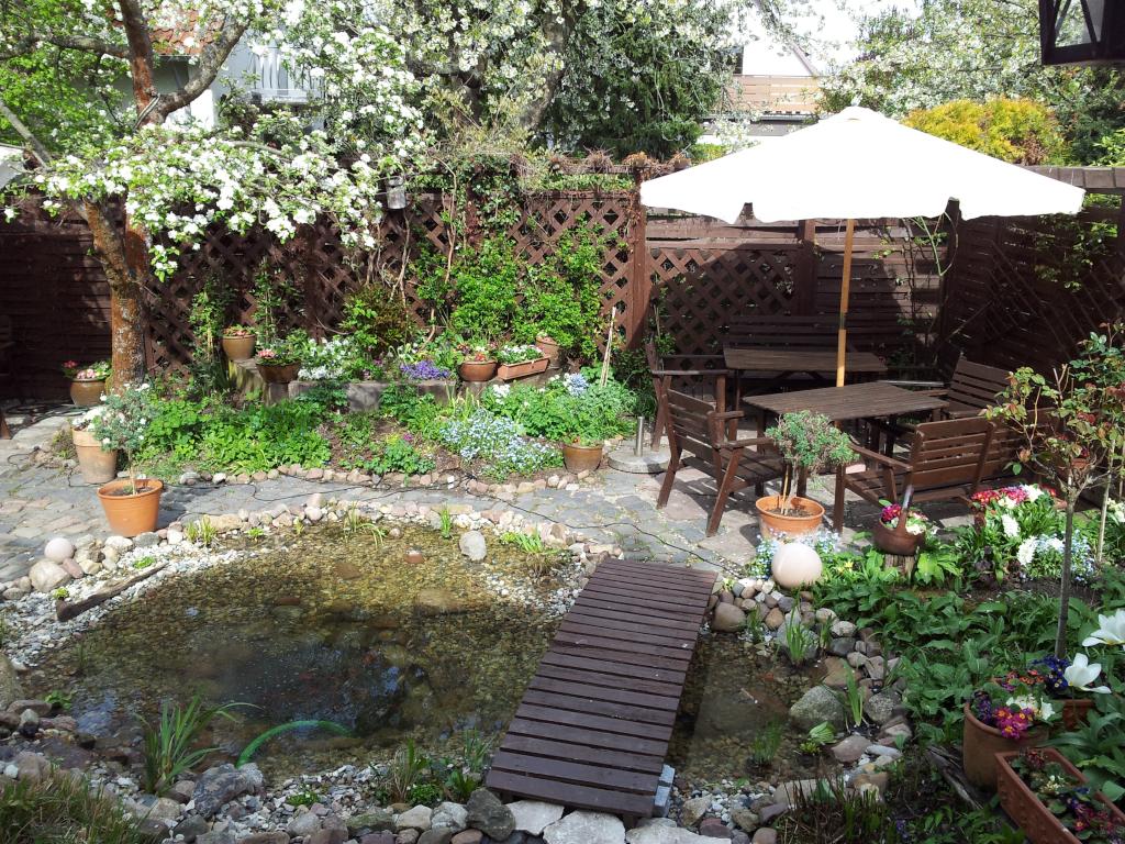 WG-Zimmer Wülfel Gleidinger Str. - Frühlingsgarten