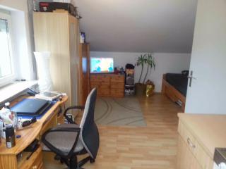 Anzeigenbild: 1 Zimmer Dachgeschoßwohnung 