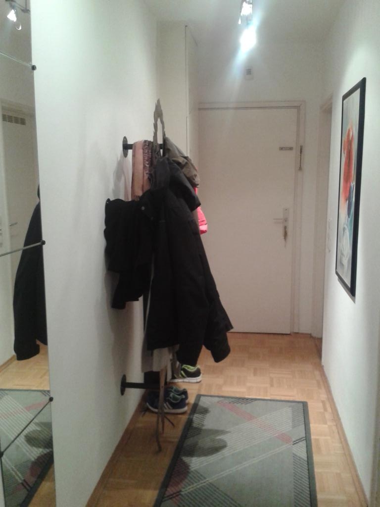 Flat Schwabing Belgradstr. 138 - Flur (zur Wohnungstür)