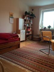 Imagen del anuncio: Helles 14qm Zimmer in ruhiger NR 2-er Frauen-WG, südlicher Innenstadtbereich // 14-qm room, in a nonsmoking female  flatsharing, south