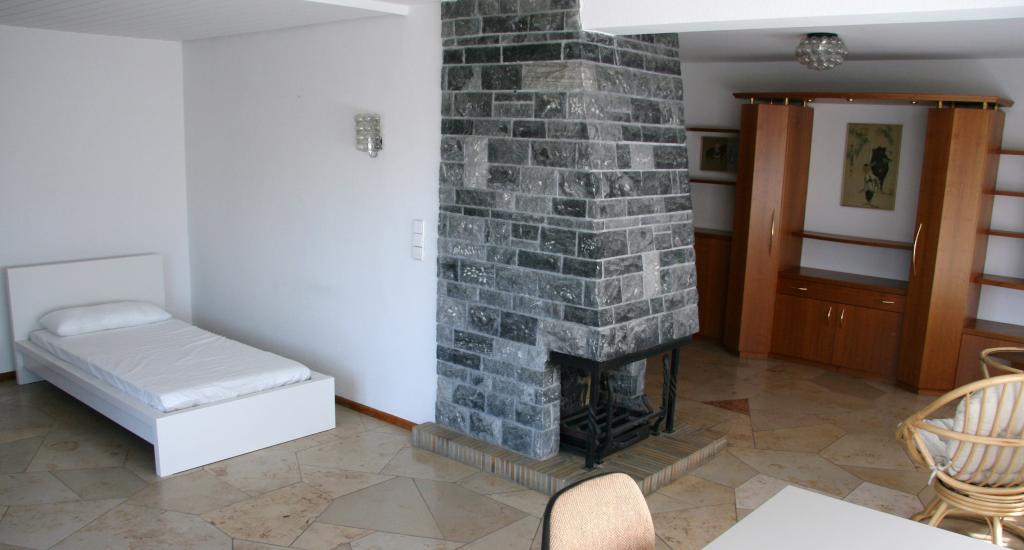 WG-Zimmer Schwenningen Bergstr. - Wohn-/Schlafbereich