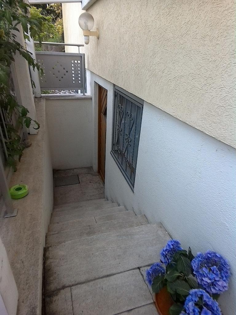 Einliegerwohnung 15 km außerhalb von Erlangen – Weiherstraße, 12, Erlangen Röttenbach 91341 – Vorschaubild 2