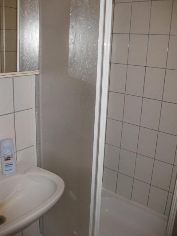 Modernes STUDENTENAPPARTEMENT (A_4)