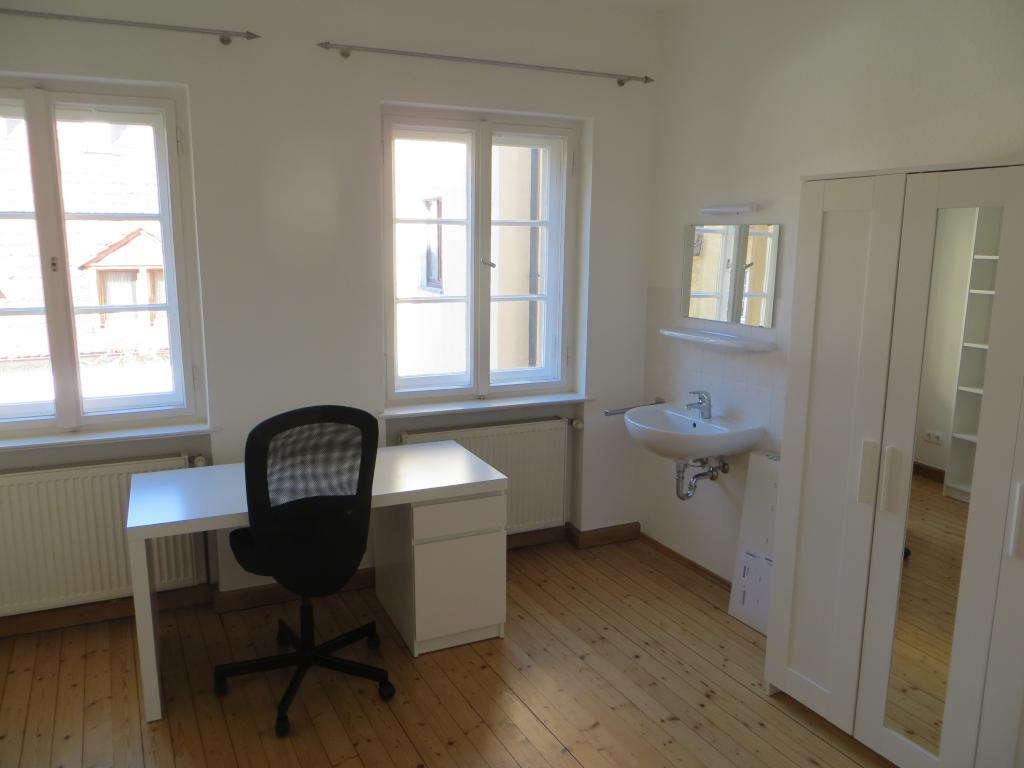 WG-Zimmer Altstadt Balthasar-Neumann-Promenade - Zimmer voll möbliert