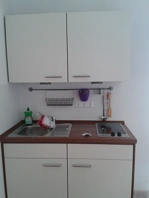 Ab November: teilmöblierte Einzimmerwohnung – 91052 Erlangen Innenstadt – Vorschaubild 2