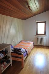 Anzeigenbild: Kleines möbliertes Zimmer in 2er WG ca. 9m2