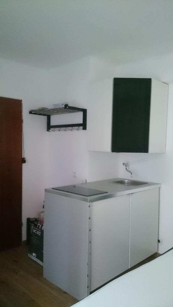 Voll möbliertes ruhiges Apartment im Herzen Kölns, direkt an der Uni, am Ratenauplatz, komplett eingerichtet – Boissereestr. 22, 50674 Köln Neustadt-Süd – Vorschaubild 2