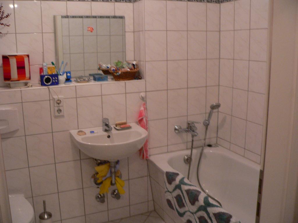 Gemütliche Wohnung mit Balkon am Boxi – Boxhagenerstr.28, 10245 Berlin Friedrichshain – Vorschaubild 2