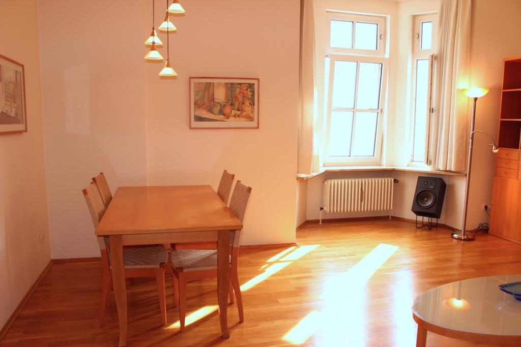 Wohnung Schwabing-Freimann Wilhelmstrasse 15 - Esstisch