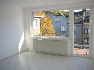 Anzeigenbild: Helle und große Wohnung mit 4 Zimmern