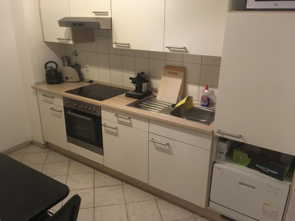 WG-Zimmer Aachen Wirichsbongardstraße 27 - Küche mit Spülmaschine