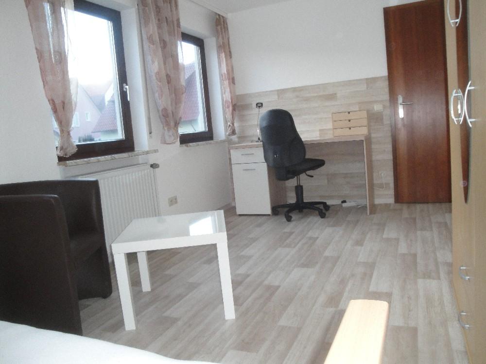 WG-Zimmer Nähe Renningen in Iptingen Gemeinde Wiernsheim Hofwiesenstraße 14 - 2. Zimmer OG