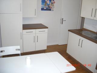 Anzeigenbild: Schöne Wohnung für 3er WG, Fontys, mit moderner Einbauküche