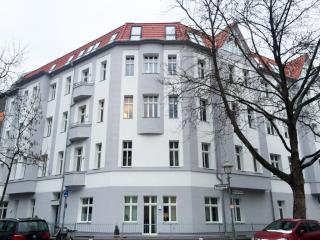 Schöne drei Zimmer Altbau-Wohnung in Berlin – Steglitz — photo 1
