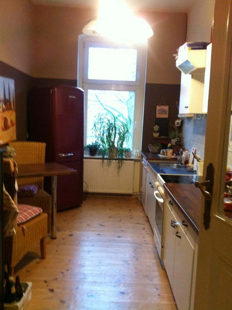 Möbliertes Zimmer im schönen Altbau – Charlottenstr. 37, 13156 Berlin Pankow – Vorschaubild 3