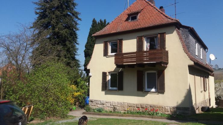 Haus mit großem Garten nähe OCH, 12 min vom HBF WÜ (Super Zugverb
