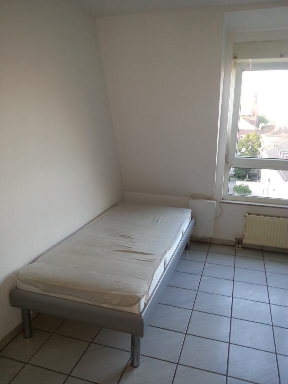 Vollmöblierte 1-Zimmerwohnung auch für kurze Mietdauer – Heinigstr. 15, 67059 Ludwigshafen am Rhein Mitte – Vorschaubild 3