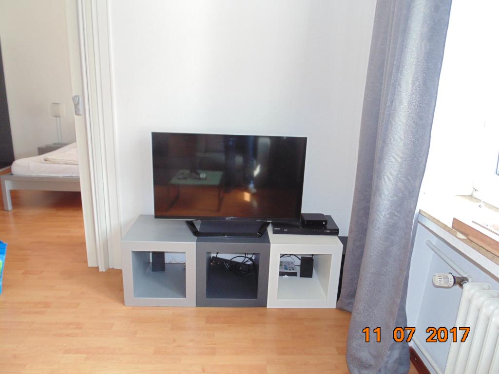 Stylishes 2-Zimmer Apartment mitten in der Düsseldorfer Altstadt – 40213 Düsseldorf Altstadt – Vorschaubild 2