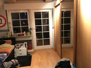 Ad image: Suche dringend einen Nachmieter für mein 17qm großes WG-Zimmer in Oberwalluf