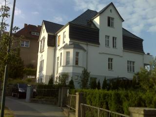 Anzeigenbild: 25 m2 in 4er WG.-Zi.- im DG., ruhig,