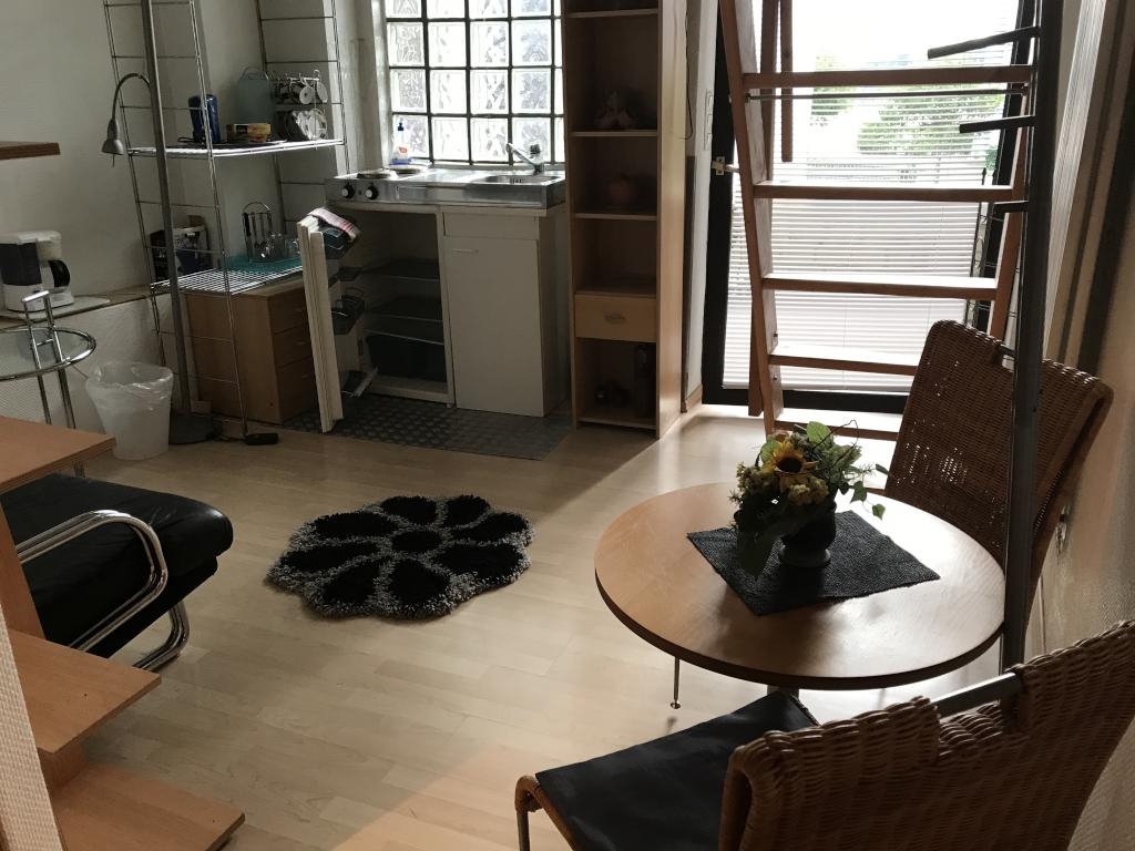 Apartment mit Rheinblick Balkon/möbliert/ab sofort – Deutz-Mülheimer Str., 51063 Köln Mülheim – Vorschaubild 2
