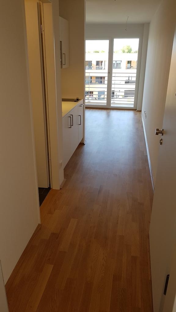 LIFESTYLE-APARTMENT IN AUGSBURG CITY FÜR STUDENTEN UND AUSZUBILDENDE. ALLE INFOS UNTER: https://studiosus5.gadow.info – Oberbürgermeister-Hohner-Str. 3, 86153 Augsburg Innenstadt – Vorschaubild 3