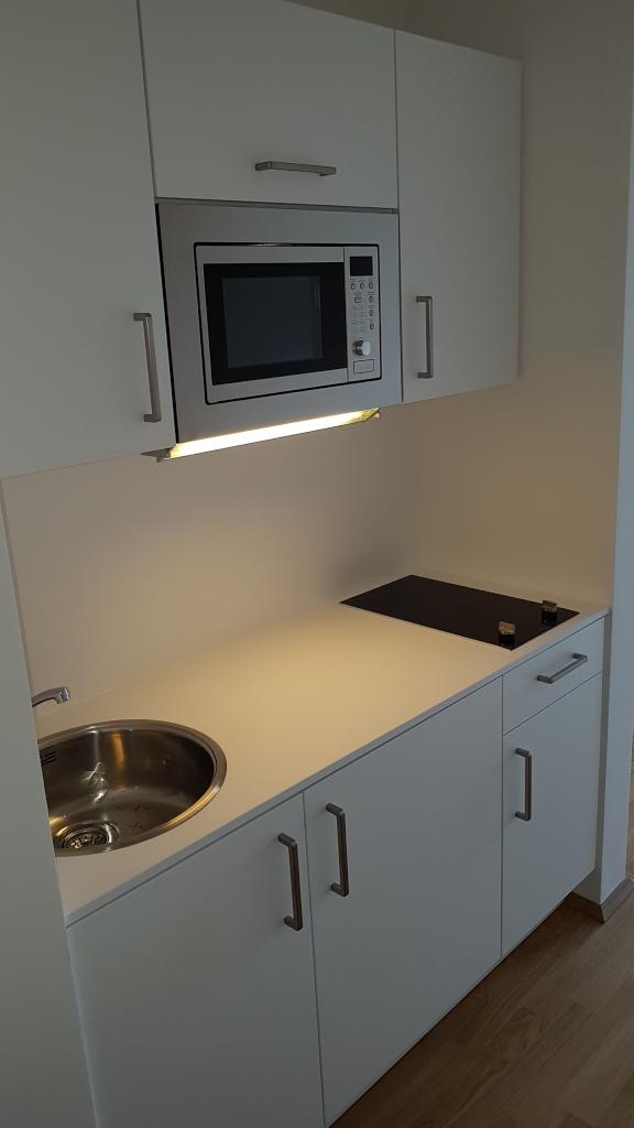 LIFESTYLE-APARTMENT IN AUGSBURG CITY FÜR STUDENTEN UND AUSZUBILDENDE. ALLE INFOS UNTER: https://studiosus5.gadow.info – Oberbürgermeister-Hohner-Str. 3, 86153 Augsburg Innenstadt – Vorschaubild 4