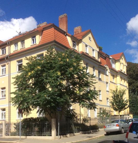 großes KomfortNichtraucherZimmer mit 2 SüdFenstern in 3er WG ISH